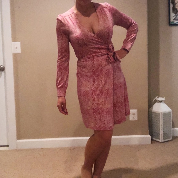 Lilly Pulitzer Dresses & Skirts - Lilly Pulitzer Pink & White zebra wrap dress